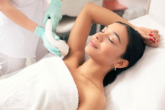 A Guide to Laser Hair Removal Season by Season